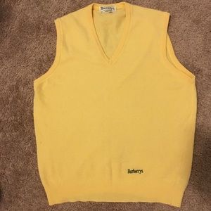 Burberry Yellow sweater Vest Jumper size sm/md